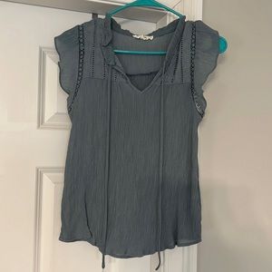 Women’s Blue Crochet Sleeveless Top (small )